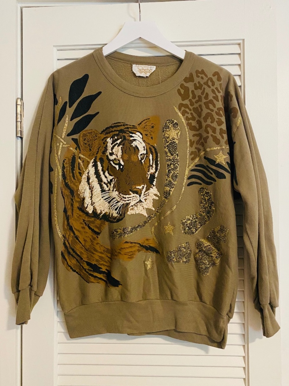80’s tiger sweatshirt